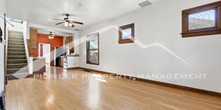 Beautiful Home with Fenced Yard and Washer/Dryer Gallery 4