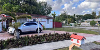 4443 NW 179th Ter Gallery 3