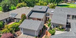 Prime Charbonneau Golf Community Location! 2 Bed, 2.5 Bath + Den, A/C, Washer/Dryer and Garage Gallery 1