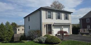 194 8th Street Gallery 1