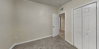 16 North San Remo Avenue Gallery 12