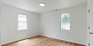 1806 Sussex Street Gallery 33