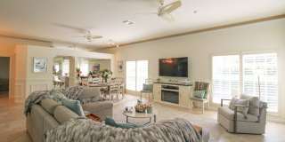 ** BEAUTIFUL MODERN HEATED POOL HOME IN THE VINEYARDS ** SEASONAL ONLY ** AVAILABLE OFF-SEASON MONTHS AND DEC-MARCH 2026 ** Gallery 19