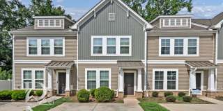 TOWNHOME IN DOWNTOWN COLUMBIA'S CANAL PLACE Gallery 1