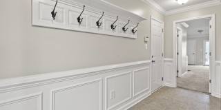 82 BACKSTRETCH Way Gallery 6