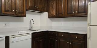 Coolidge Corner, Prime location!  West facing bright condo w/Garage Parking Available 9/1! Walk to Longwood! Gallery 12