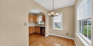 Updated Charming 2BR House in Plain Twp/Canton Gallery 12