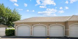 Luxury Condo In Desirable Salt Lake Community Gallery 19