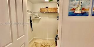 9172 Collins Ave Gallery 14