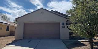 4 Bedroom - 2 Bath - 1589 Sq. Ft. Home in Gladden Farms Community - Marana Gallery 1