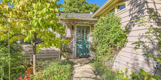 2-Bedroom in Newlands with Secret Garden & Suite Gallery 7