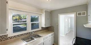 Cute 2 Bedroom 1 bath Bungalow Cute 2 Bedroom 1 bath Bungalow Gallery 1