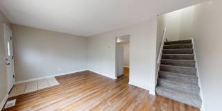 Elyria, 2 bedroom/1 bathroom renovated townhouse. Gallery 1
