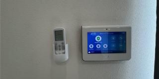 209 N Serrano Avenue 1/2 Gallery 17