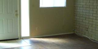 Spacious 3-Bedroom Home in Tempe Gallery 12