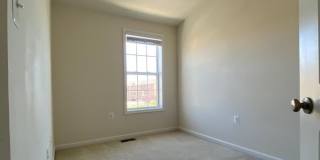 22489 CAMBRIDGEPORT Square Gallery 17