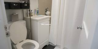 Nice 1 bed in Brookline Gallery 6