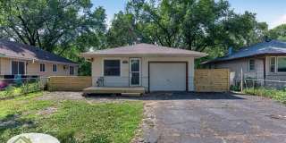 Recently Remodeled 4 Bedroom House Gallery 24
