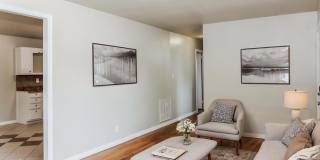 1803 Canterbury Circle Northwest Gallery 3