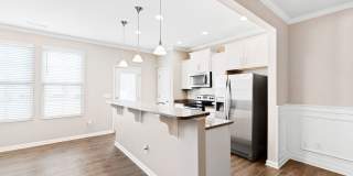 Modern Elegance in Brightleaf: 3-Bedroom Townhouse with Amenities Galore Gallery 18