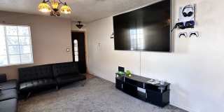Coming Soon! 5 Bedroom 2.5 Bathroom w/ 2 Car Garage w/ Refrigerated Air Gallery 4