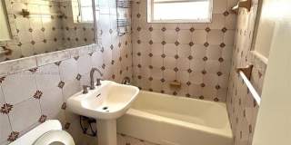 1541 NE 13th St Gallery 4