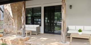 Riata Austin Riata Austin Gallery 9