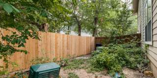 Two Bedroom Townhouse, Great Location! Gallery 24