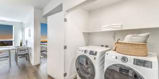 Ariva Luxury Residences Gallery 68