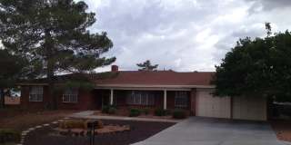 Mountain Park 4bed/3bath with Refrig A/C Pool and Mountain Views! Gallery 1