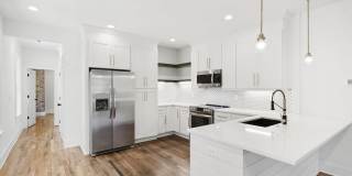 512 Ralph McGill Boulevard Northeast - 4 Gallery 5