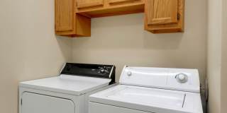 Large 3 Bedroom Apartments PET FRIENDLY! Gallery 80