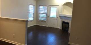 Updated and Bright 2B/2B Available for August! Gallery 1