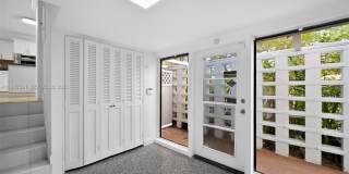 8651 NE 10th Ct Gallery 18