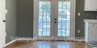 633 White St Gallery 35