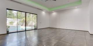 Luxury Summerlin Living in Gated Canyon Crest Community Gallery 8