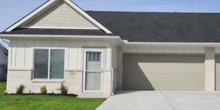 Brand New 3 Bedroom Villa in Goddard, KS!! 1/2 Month Free! Gallery 1