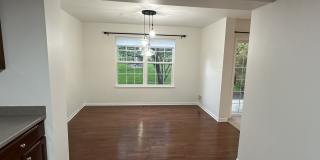 560 Lancaster Dr Gallery 5