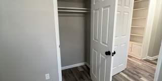 3 Bedroom Beautifully updated Ranch Gallery 25