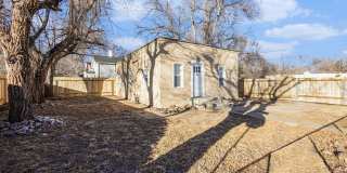 2 Bedroom Single Family Home*Remodeled* Utilities included in rent! Gallery 17