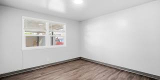 10th Ave. Apartments Gallery 16