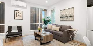 Like new 2 bedroom townhome in Georgetown Gallery 21
