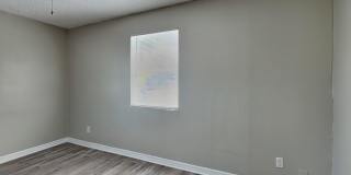 5116 East 28th Avenue Gallery 11