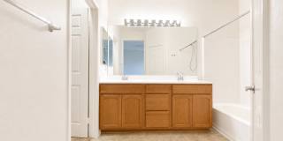 3 Bedroom condo in Lake Elsinore Gallery 15