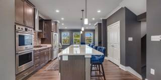 7806 JOHNNYCAKE Road Gallery 9