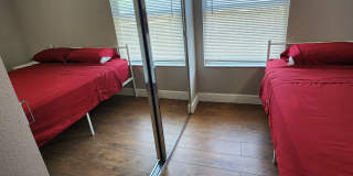 8212 North Dakota Avenue Gallery 24