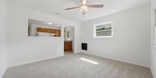 Great 2 bedroom close to UTC! Gallery 4