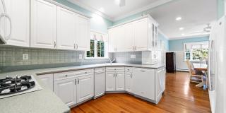 116 Tuttle Avenue Gallery 16