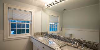 Entire House on 1 Acre of Land! - 8 Bedroom Gallery 28