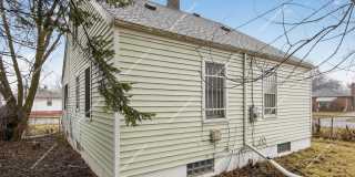 Charming Recently Renovated 3-Bedroom Bungalow in Detroit! Gallery 34